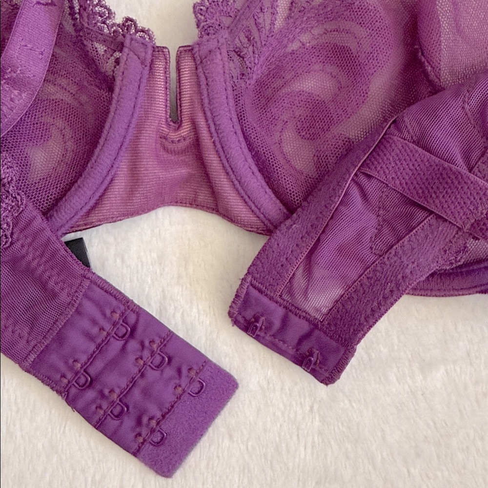 La Perla | Floral Groove Embroidered Tulle Underwire Plunge Bra Purple (36C) - Picture 9 of 16